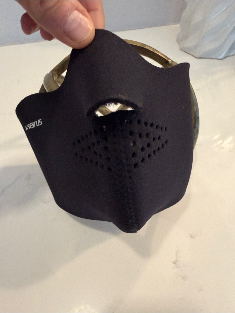 Seirus Innovatio Black Neoprene Vent Mask